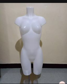 Table Top Mannequin Straight (Flat Bottom)