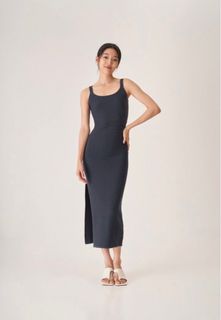 (Category: ) located in . Submitted by wardrobesale (Listing ID 1279397052, Image 1). Description: .