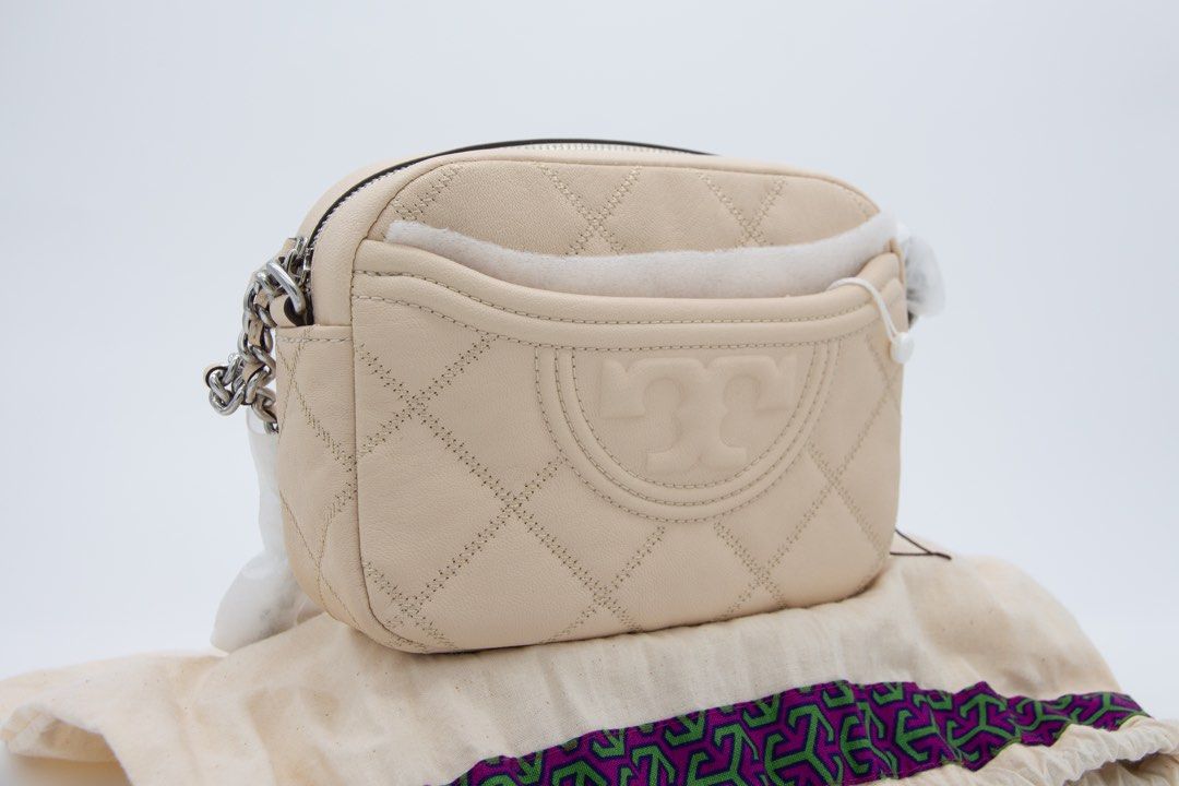 Fleming distressed top camera bag