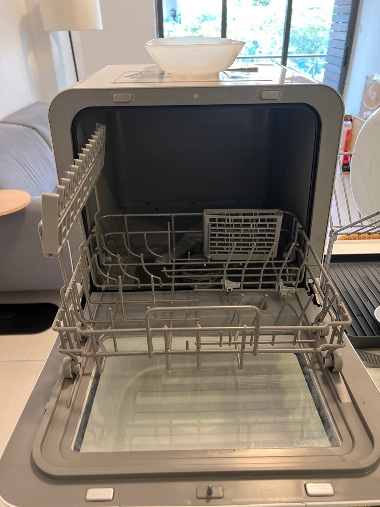 Toshiba Table Top Dishwasher, TV & Home Appliances, Kitchen Appliances