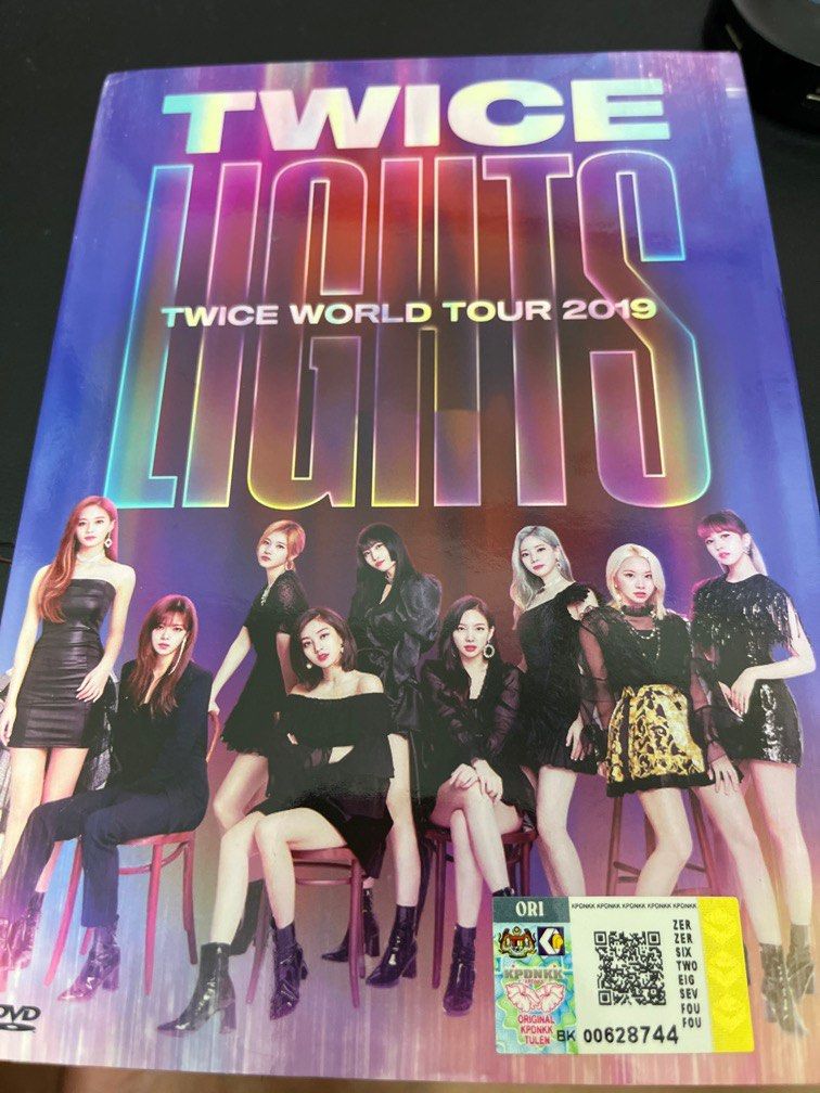 ミュージック TWICE LIGHTS  DVD K-POP・アジア TWICE LIGHTS TWICE WORLD TOUR 2019 DVD TWICE