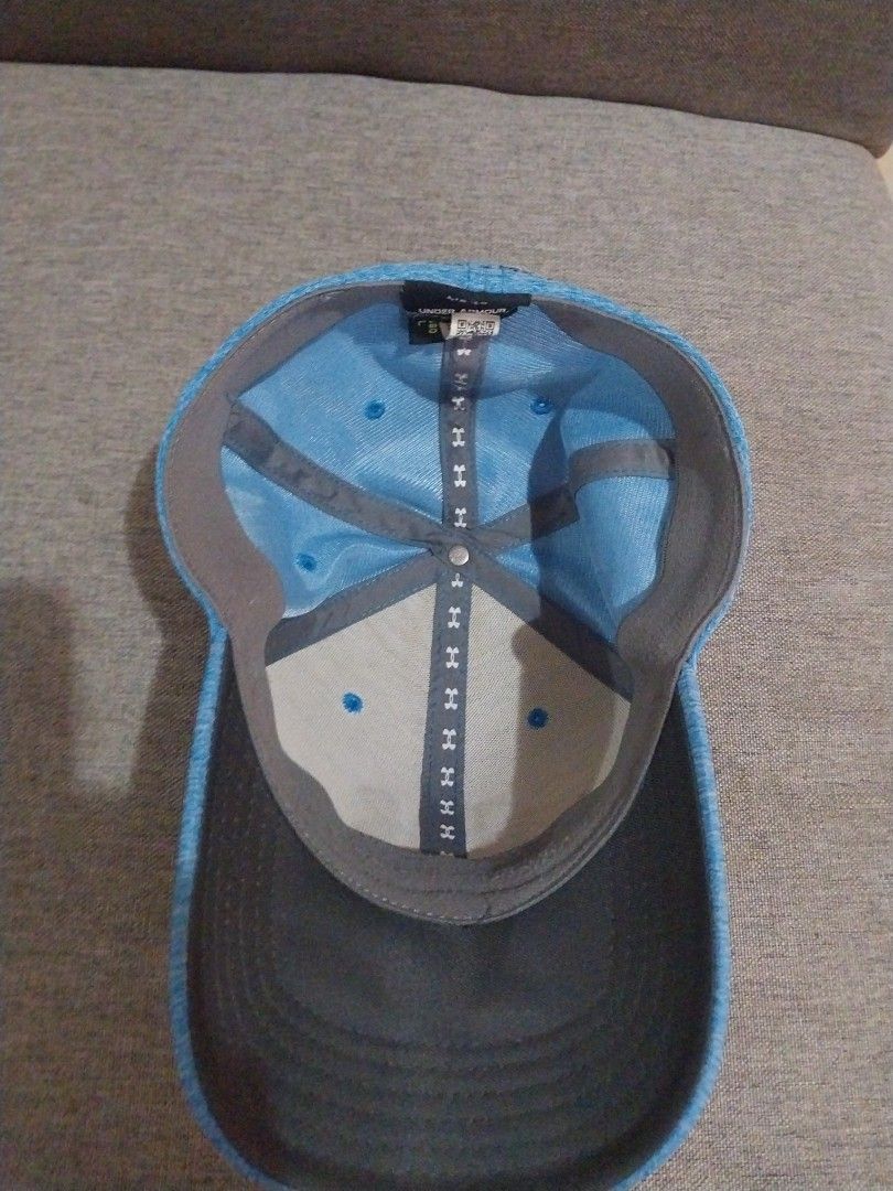 Under Armour Twist Tech Closer Cap MD LG Men s Fashion Watches