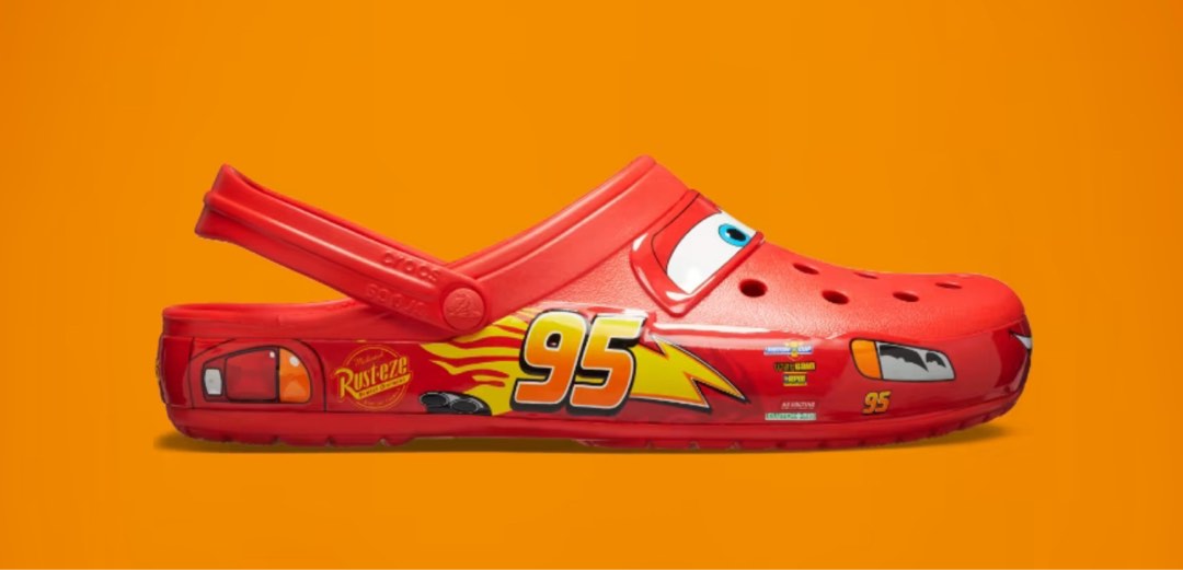 Lightning mcqueen crocs discount in adult sizes