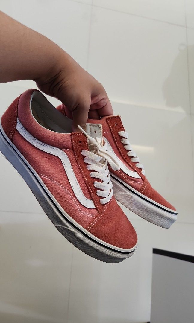 Vans hotsell 9.5 womens