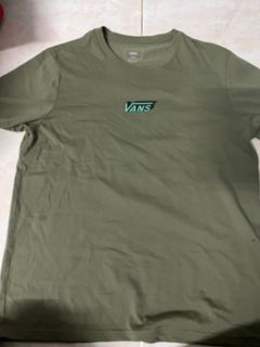 (Category: ) located in . Submitted by zeequethrift (Listing ID 1279345319, Image 1). Description: .