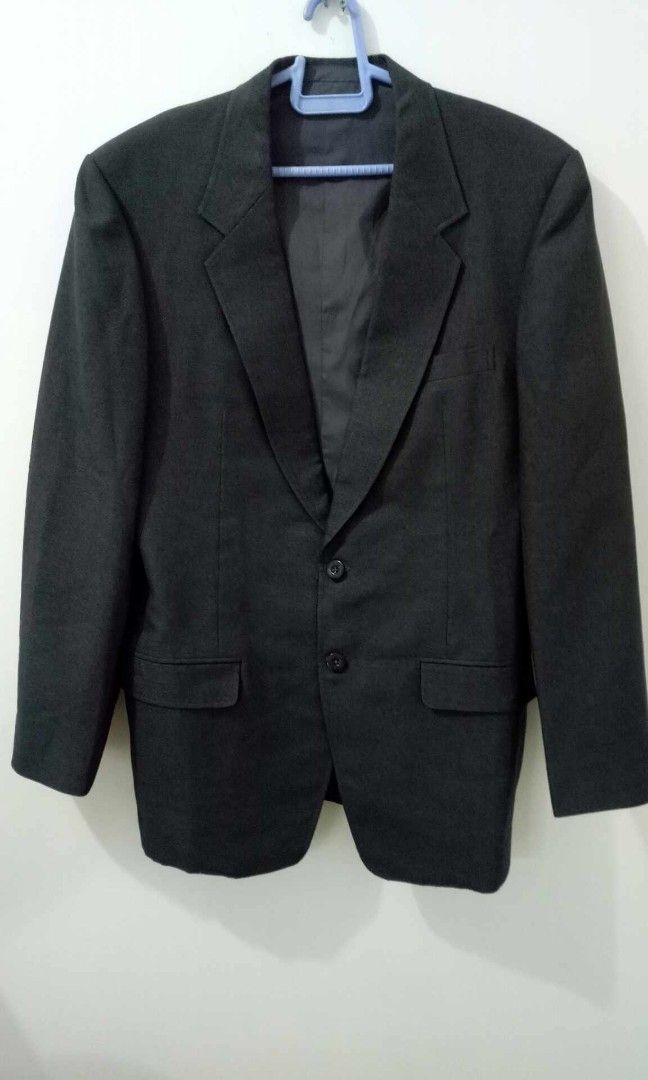 Vintage Custom Coat (Category: Coats, Jackets and Outerwear) located in Pasay City. Submitted by 22stacks (Listing ID 1279399376, Image 1). Description: Vintage style coat that would fit Medium to Large adult! would go great with denim pants and gives that old school rock! price is exclusive of the shipping fee.