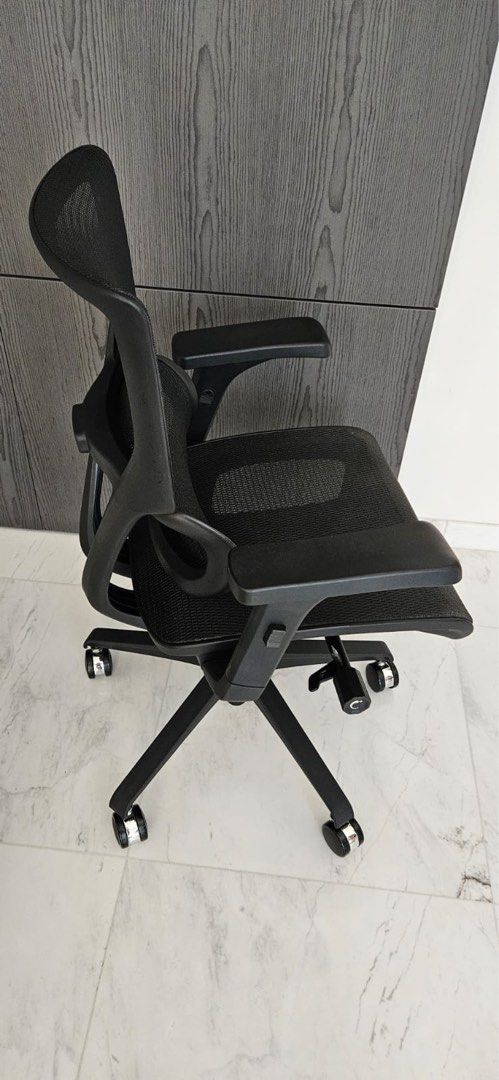 Vision ergonomic chair clearance