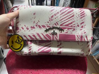 （分類：）位於 。 由 candytmcha19940 提交（商品編號 1279357474，圖片 1）。簡介： 。