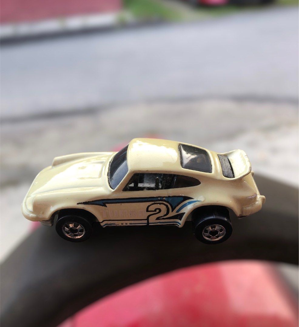 Hot wheels porsche 911 turbo 1974 deals