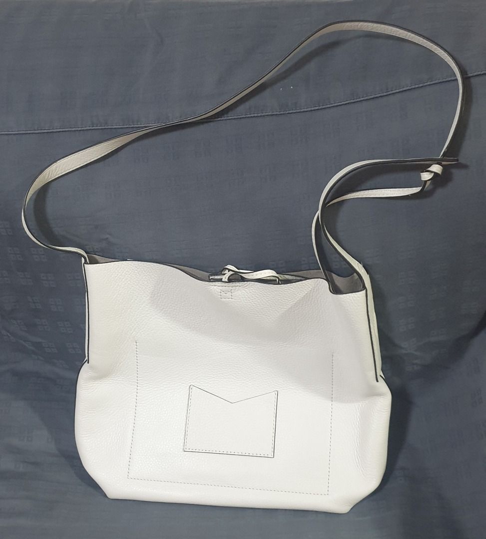 WHITE MICHAEL KORS SHOULDER BAG Women s Fashion Bags Wallets