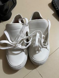White shoes size 8