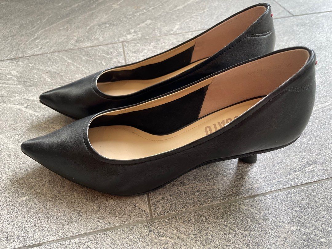 Work shoes kitten heels Women s Fashion Footwear Heels on Carousell