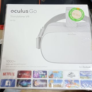 ⭐RUSH  Oculus Go Standalone VR from Europe. 64 GB with hard case box virtual reality