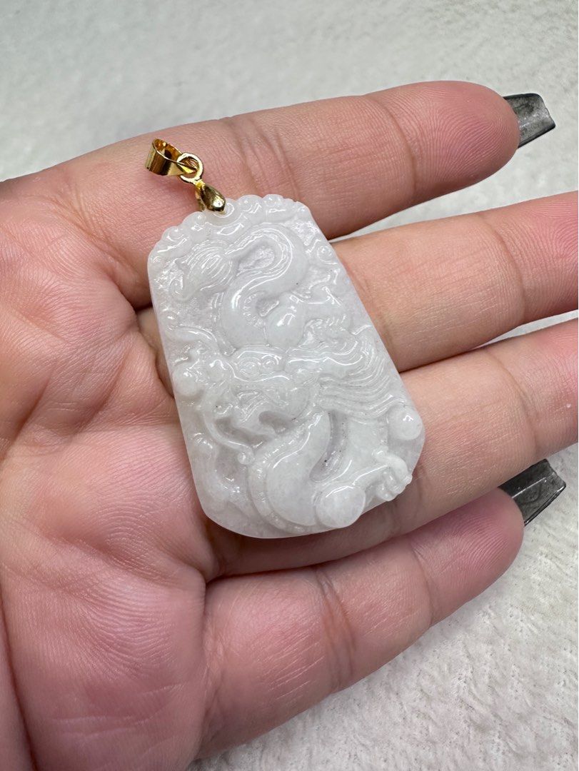 White jade dragon pendant Women s Fashion Jewelry