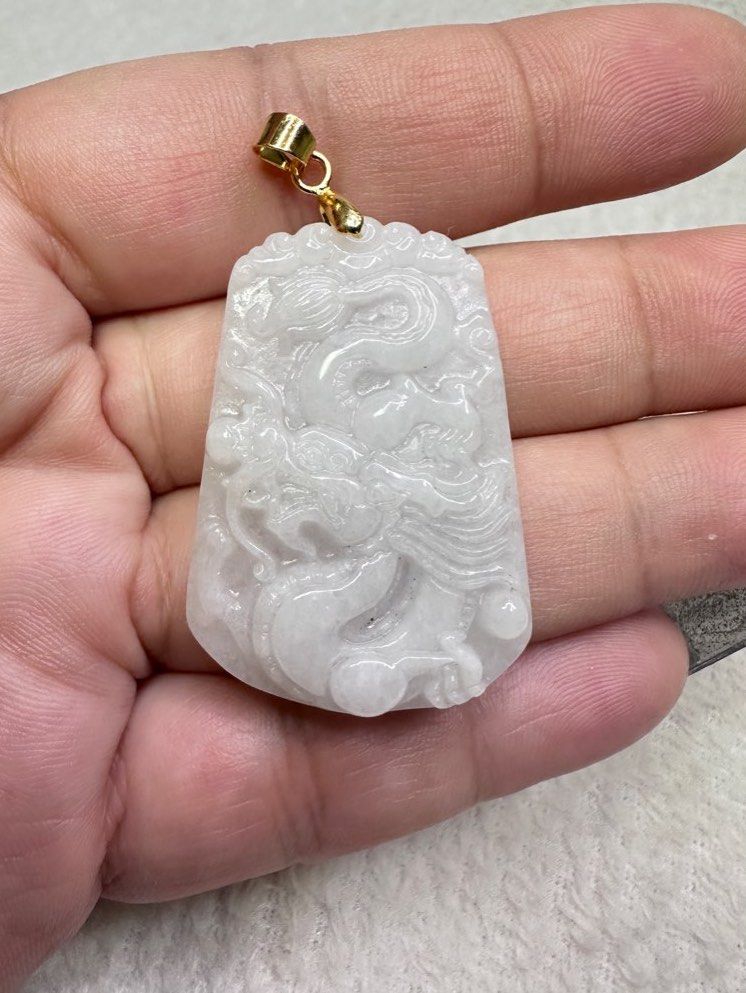 White jade dragon top pendant