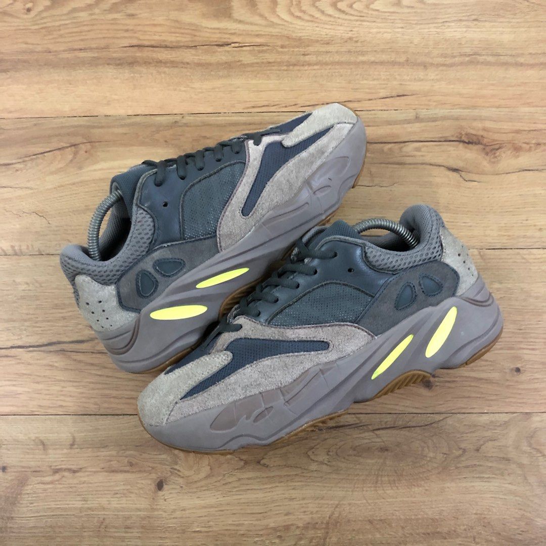 Adidas yeezy sales 700 womens silver