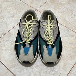 Adidas yeezy 700 hotsell harga