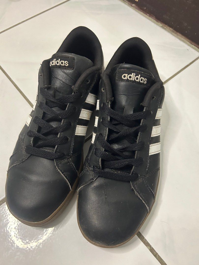 Adidas baseline sales youth sneaker