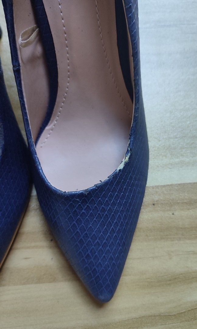 Andrew marc ballet best sale flats
