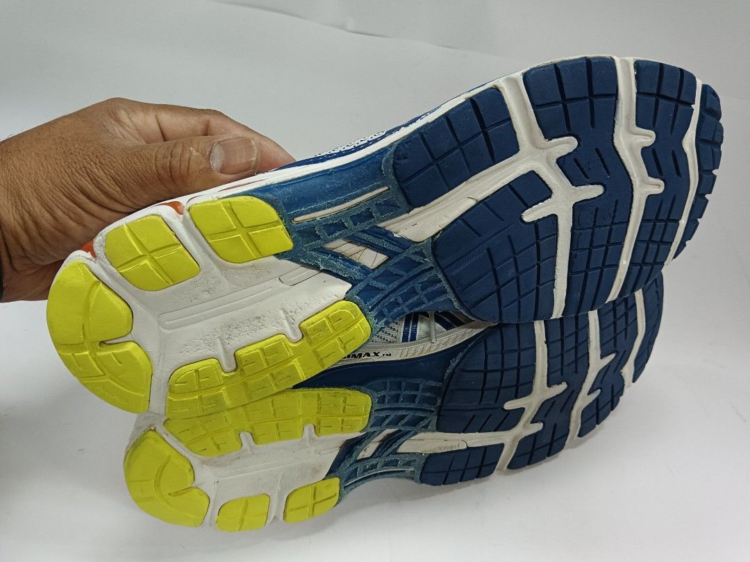 Nimbus 20 deals kayano 25