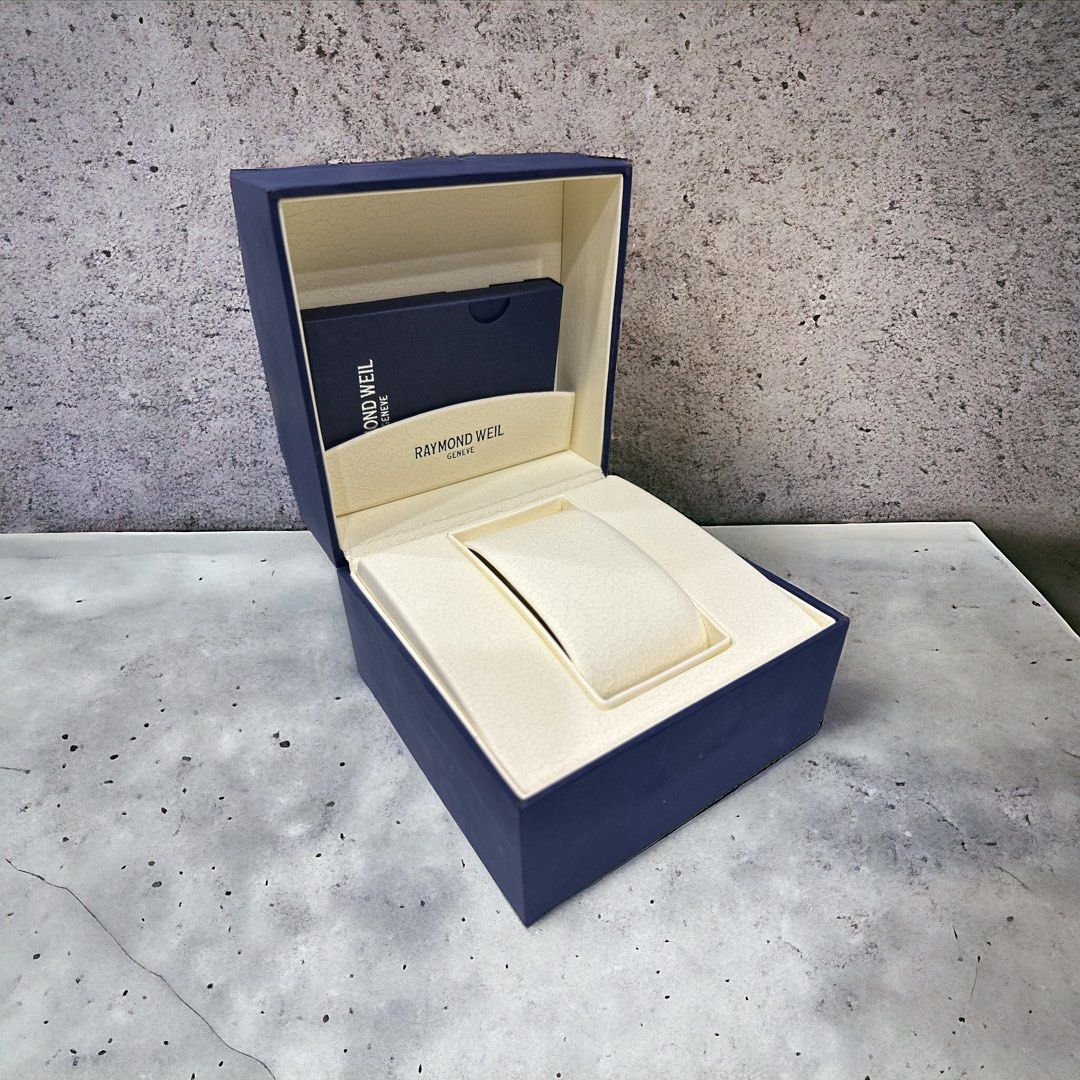 Raymond weil watch store box
