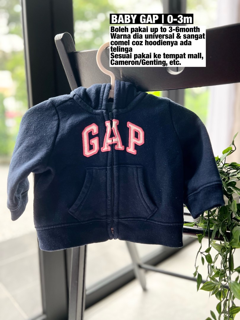 Baby gap sales logo hoodie