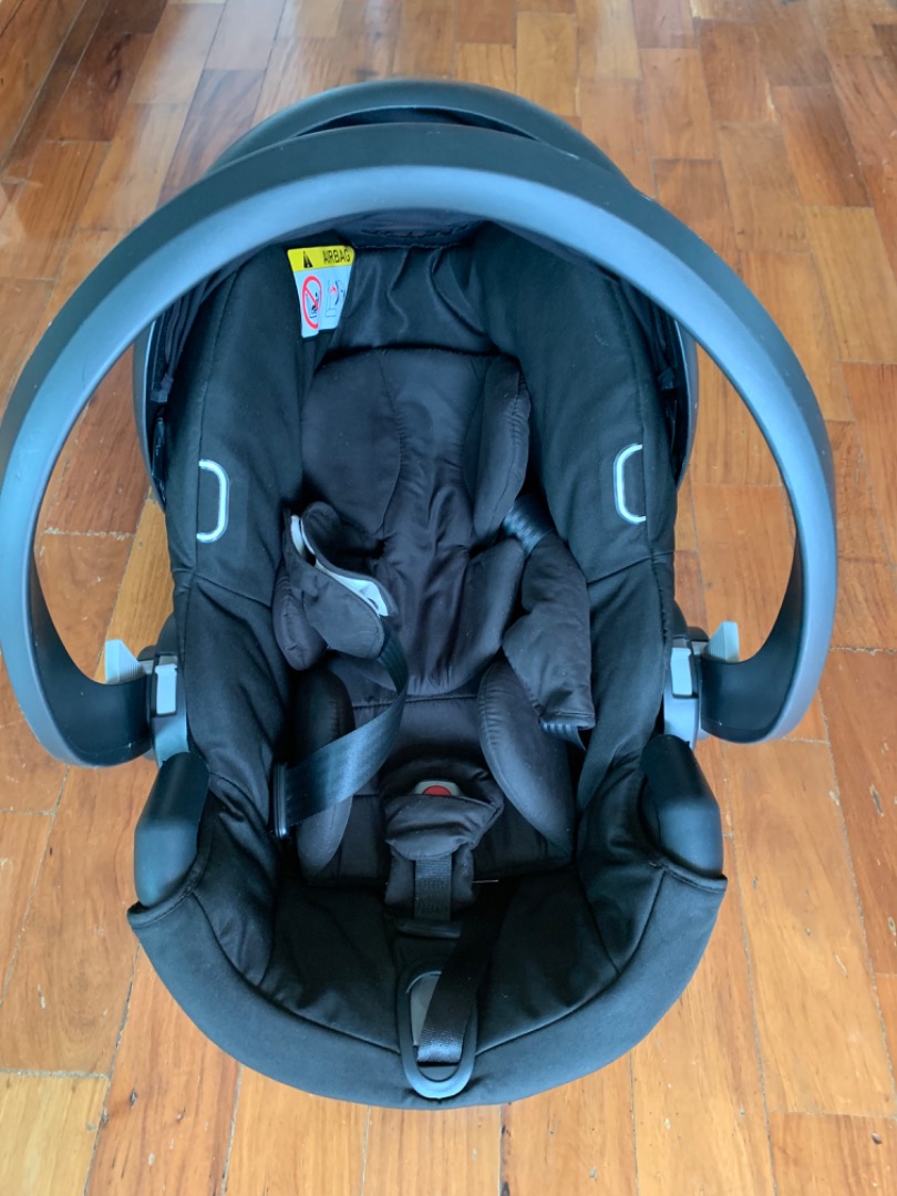 Babyzen Be safe yoyo car seat with adapters, Babies & Kids, Going Out, Car Seats on Carousell