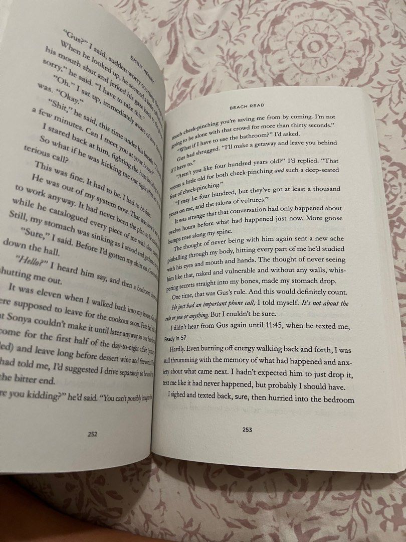 Beach Read book by Emily Henry (Category: Storybooks) located in Las Pinas. Submitted by krissystuff (Listing ID 1279659155, Image 2). Description: .