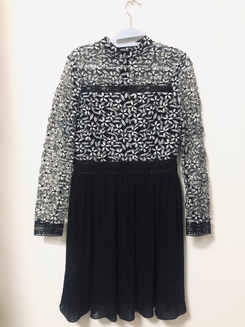 Alexia admor deals pleated illusion dress