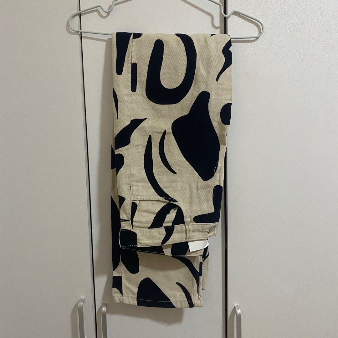 Cow Patterned Black Cream Flared Pants (Category: Other Bottoms) located in Cavite. Submitted by dashishop (Listing ID 1279685787, Image 3). Description: Nego!.