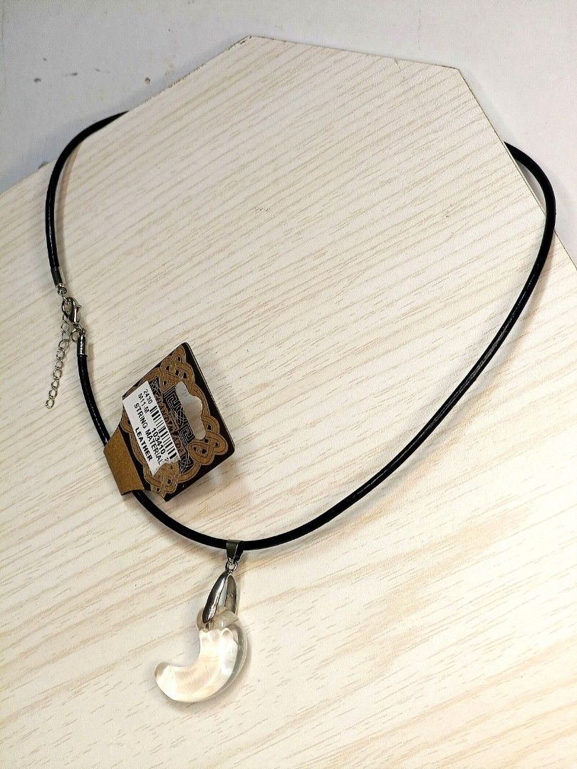 Choker discount leather necklace