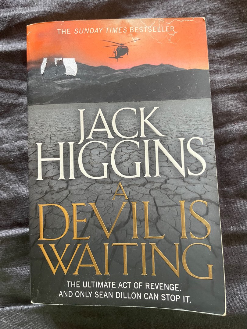 A Devil Is Waiting (Sean Dillon Series, Book 19) Higgins, Jack - Broch&eacute; - Higgins, Jack - Achat