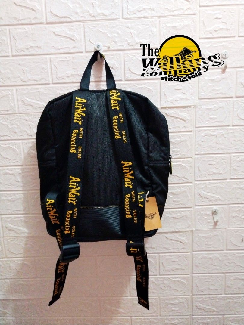 Dr martens dna backpack outlet