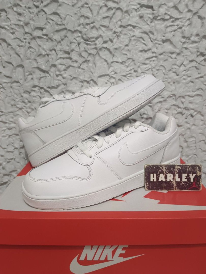 Ebernon Low Triple White (Category: Sneakers) located in Marikina City. Submitted by hrly_1 (Listing ID 1279604785, Image 1). Description: Gusto mo ba ng Air Force 1 pero kulang pa budget?? Ebernon ang sagot jan! Di na yan halata, bilisan mo nalang lakad tol!! 😂😅 🔥Nike Ebernon Low Triple White ‼️Size 9.5/10/11 Available ✅2,595 only!! below srp!! COMPLETE WITH: ✓ORIGINAL BOX DM FOR PICS AND INQUIRIES 📌Marikina Location 🚛 Pick-up/ Lalamove/ JR