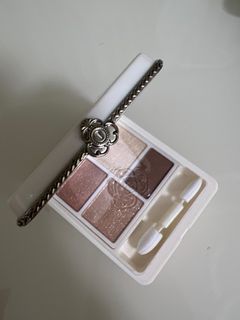（分類：）位於 。 由 kcollectionm 提交（商品編號 1279640162，圖片 1）。簡介： 。