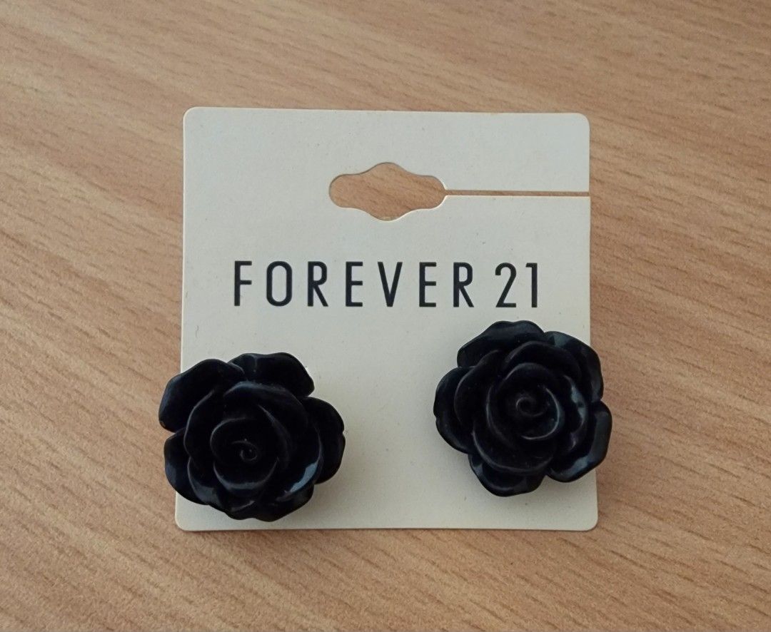 Black rose earrings forever 21 outlet