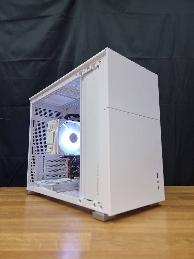 White ssd store