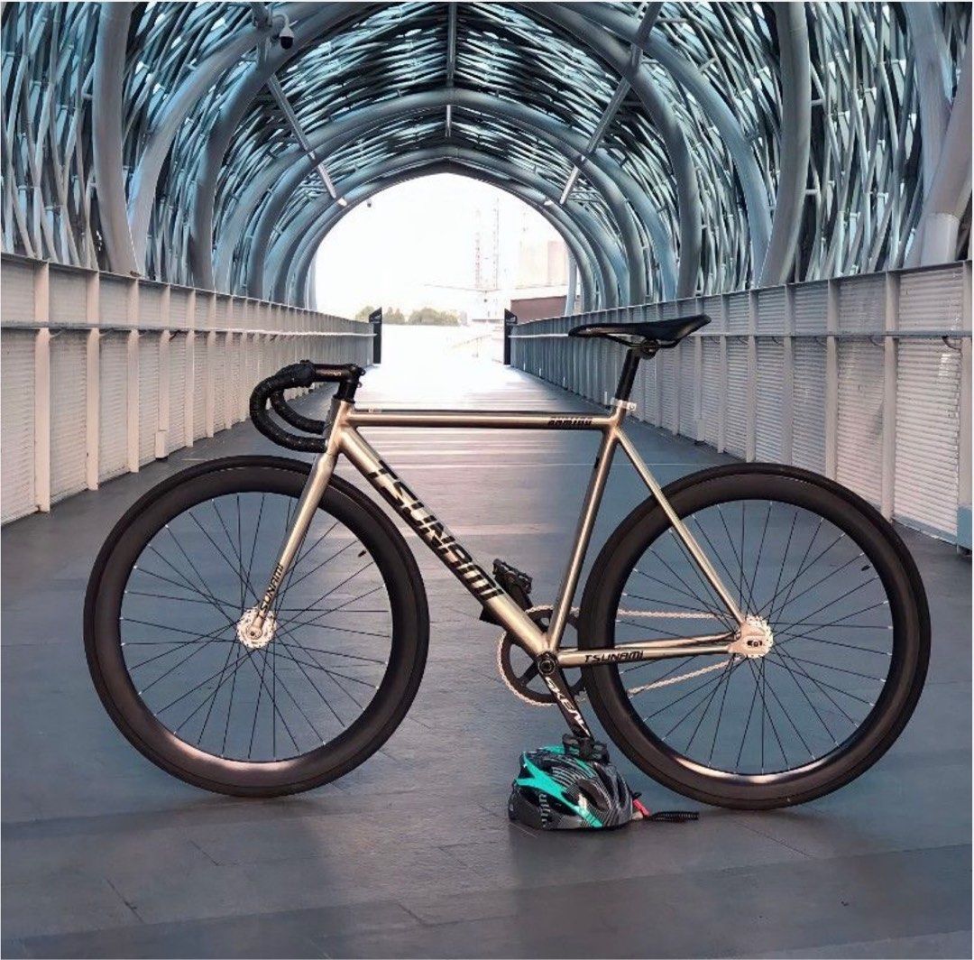 Tsunami fixie top