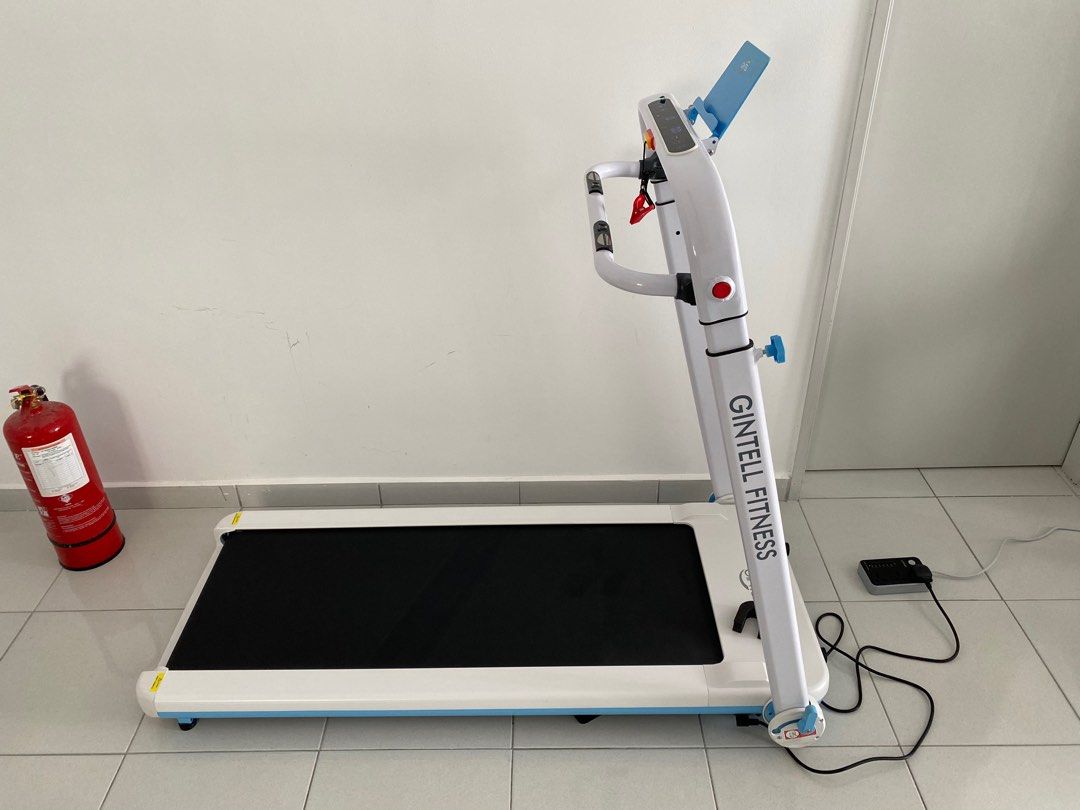 Gintell treadmill cybertrek 2025