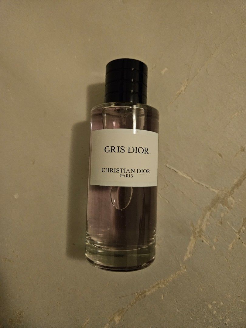 gris dior 香水另有sample size Ambre Nuit/Gris Dior, 美容＆個人護理