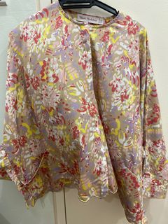 (Category: ) located in . Submitted by saffronpreloved (Listing ID 1279627707, Image 1). Description: .