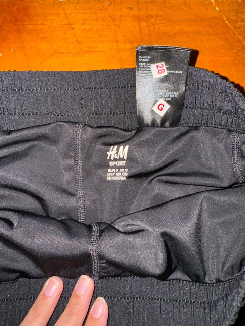 H and shop m running shorts