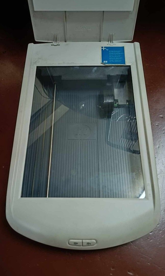HP Scanjet 2400 digital flatbed scanner, Computers & Tech, Printers ...