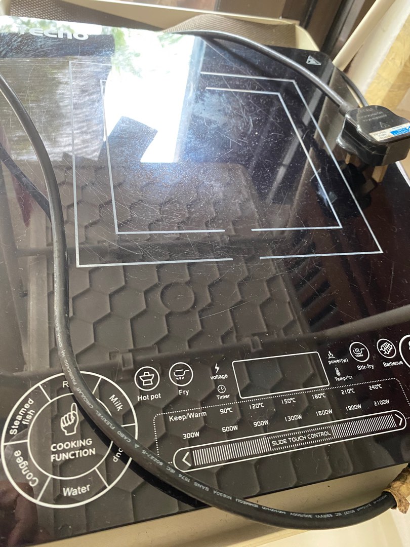 Induction cooker faulty, Furniture & Home Living, Kitchenware & Tableware, Cookware