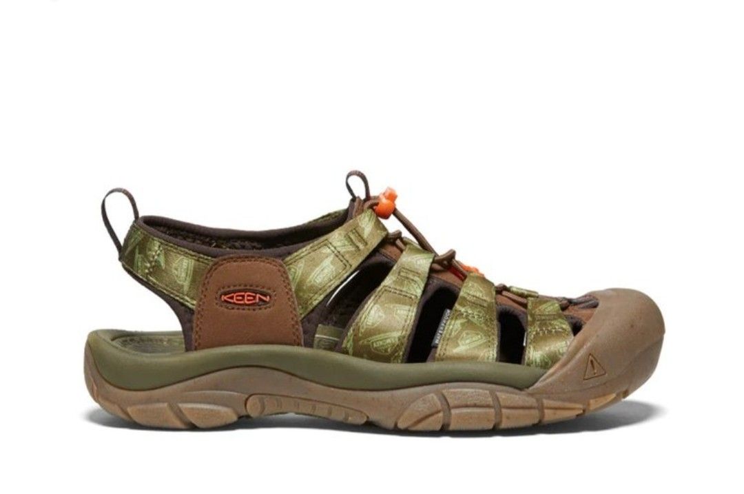 Keen Men s Newport H2 Retro Smokey Bear Military Olive Men s
