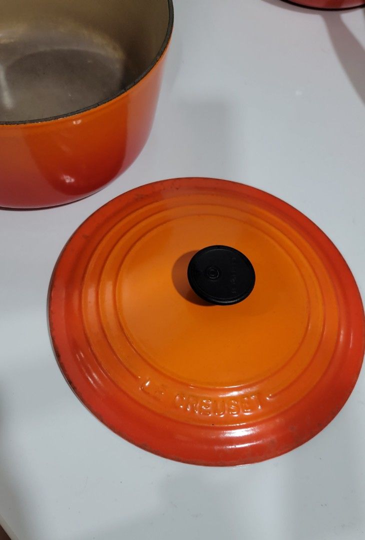 Le Creuset Big Sauce Pan (Category: Cookware & Accessories) located in Quezon City. Submitted by pm3131 (Listing ID 1279601555, Image 2). Description: From Japan Used Negotiable Buyers will book the courier and shoulder the delivery fee.
