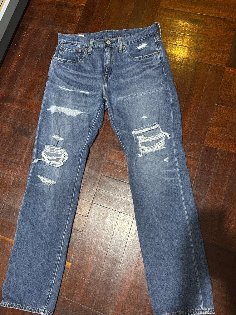 Levis 502 Ripped Jeans