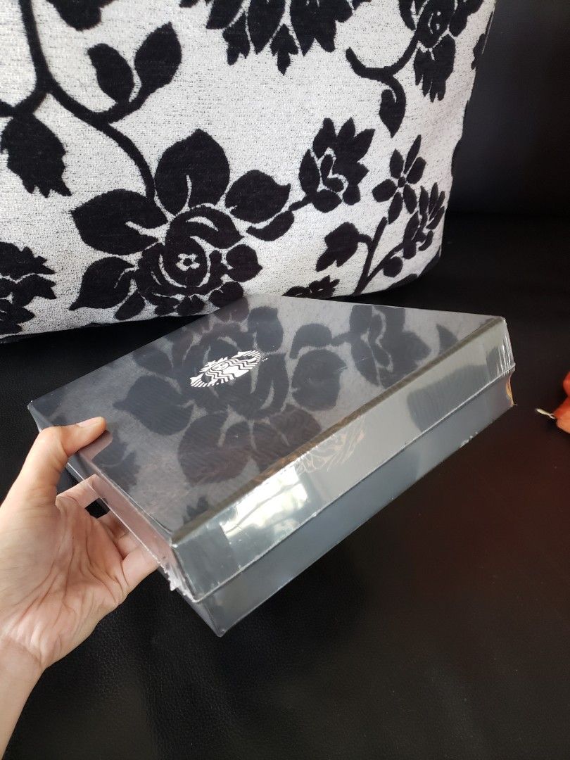 FIXED PRICE. 2024 Starbucks Planner Holiday Collection Rose Gold