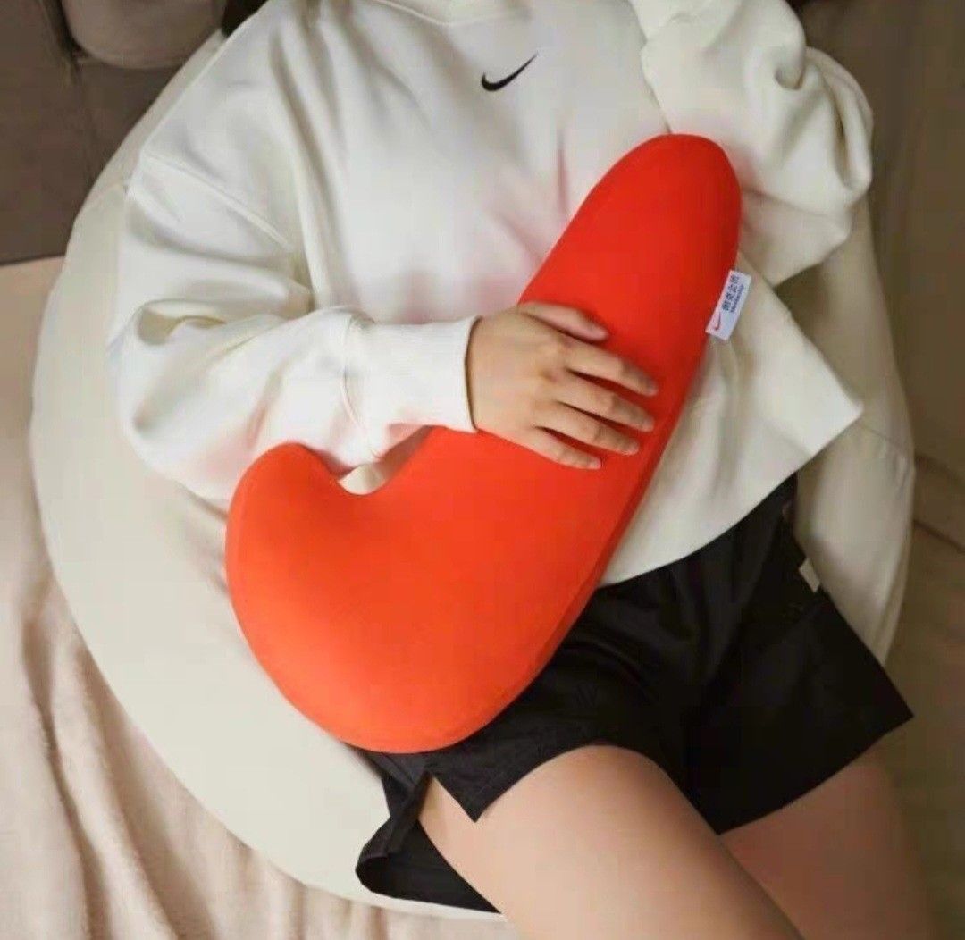 Limited Edition Original Nike Swoosh China Exclusive Pillow Bantal
