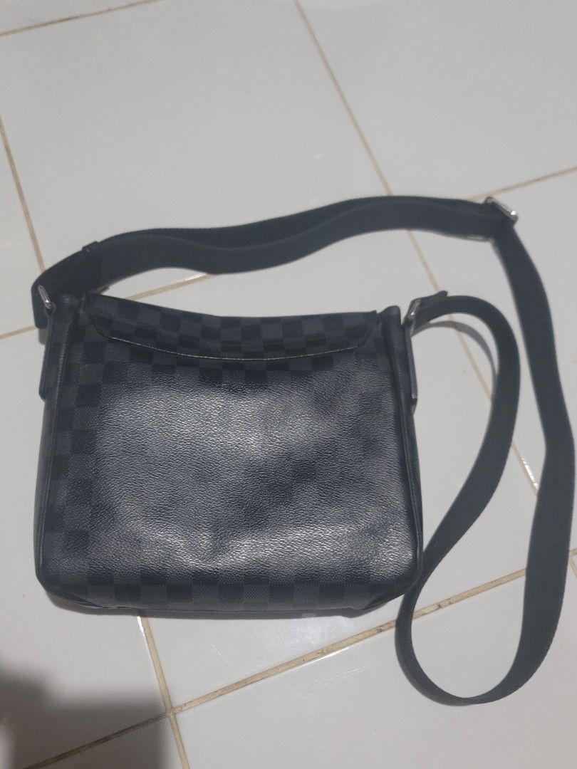 Louis vuitton District pm Graphite men sling bag (Category: Sling Bags) located in Malabon City. Submitted by andreigabriel (Listing ID 1279506379, Image 2). Description: for sale preloved Louis Vuitton men sling bag district pm graphite medium size issue scratches sa leather at metal logo at ung magnet sa lock nag loose na 100% authentic check all you want cheapest LV 19,500 only. lv gucci hermes bags unisex bag prada balenciaga coach lacoste fr